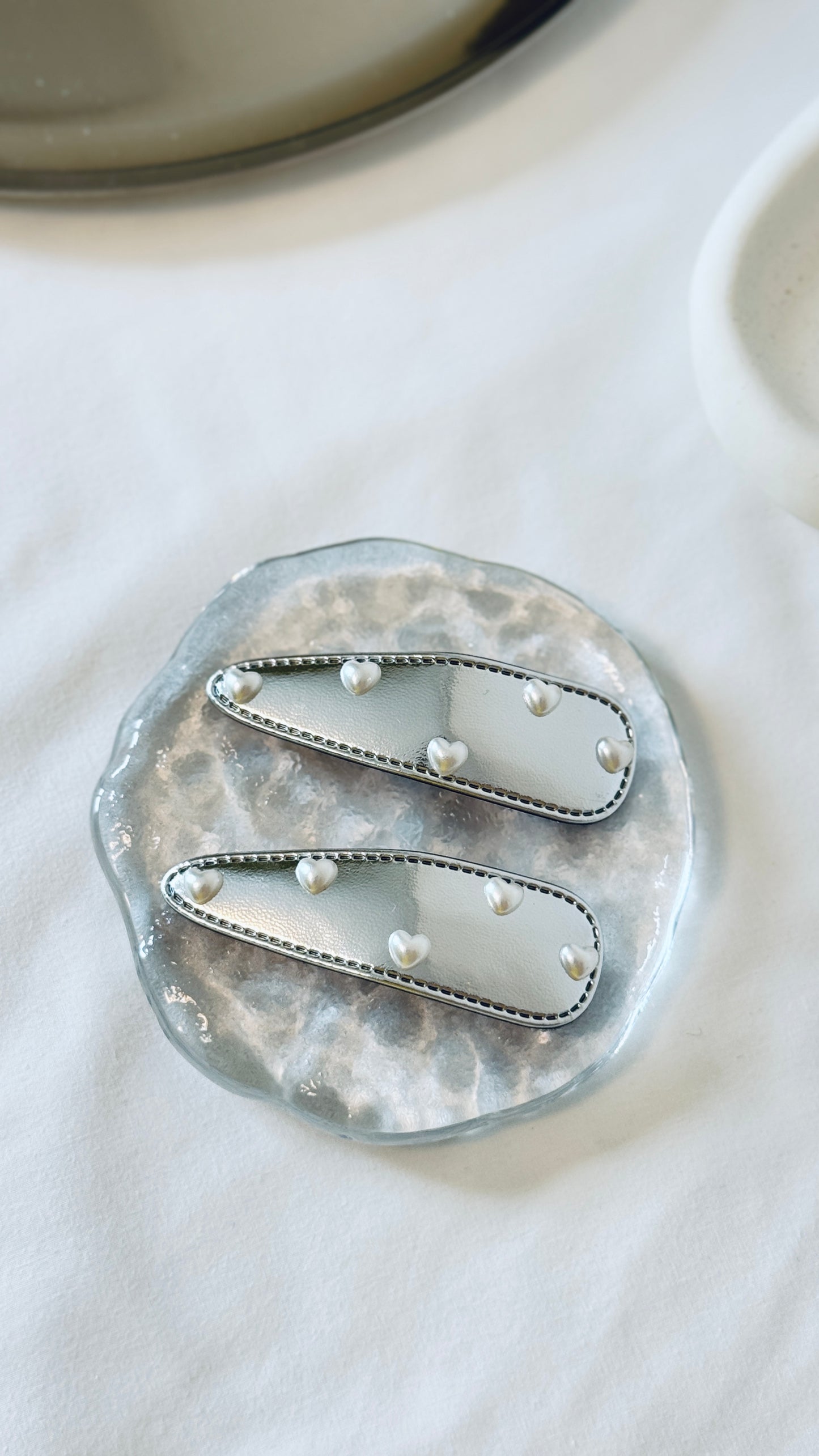 Pearl Heart Clip Set
