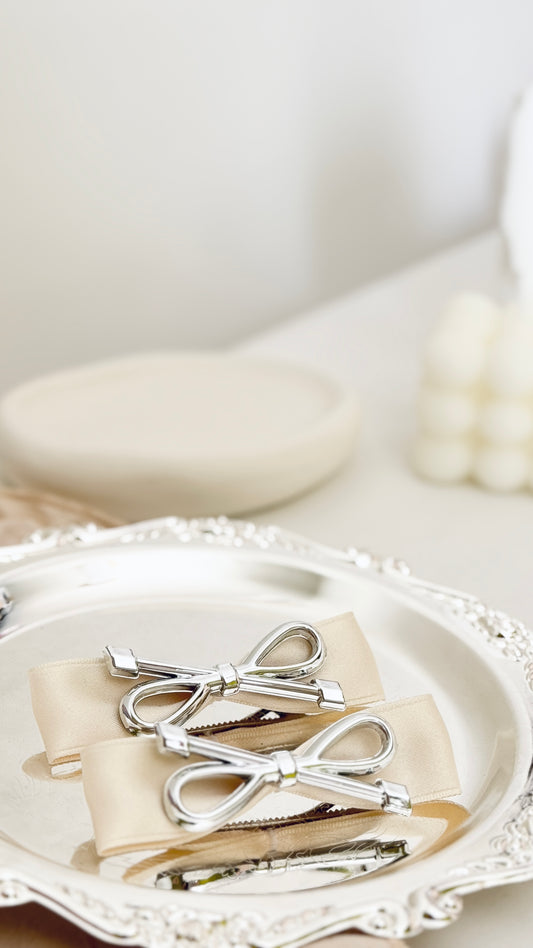 Silver Ribbon Hair Clip Set